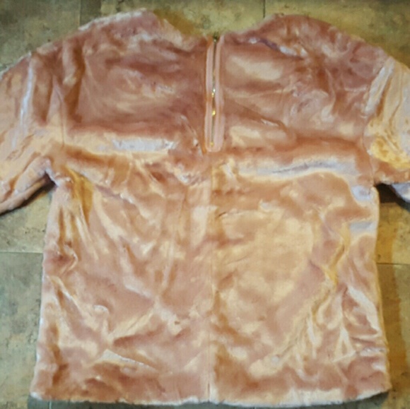Powder pink fur like sweater short sleeve sizeM - Picture 5 of 6